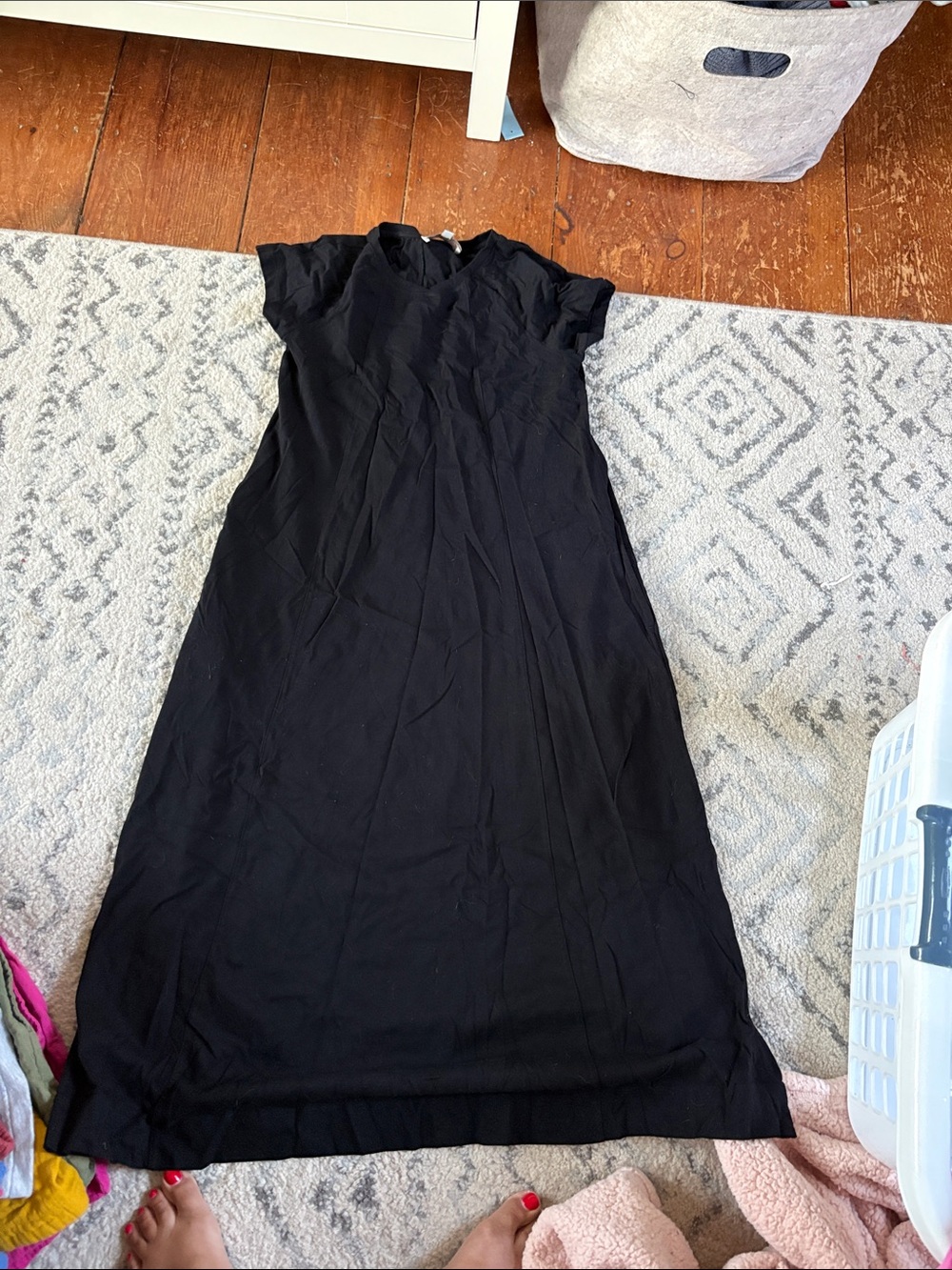 LOFT Black Short-Sleeve Maxi Dress
